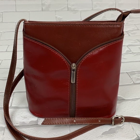 Vera Pelle Handbags - Vintage Vera Pelle Red leather crossbody bag Zip design Made in Italy pockets